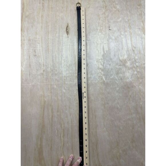 Macys Genuine Snake Skin Skinny Black Belt Large Brass Buckle - Picture 5 of 6